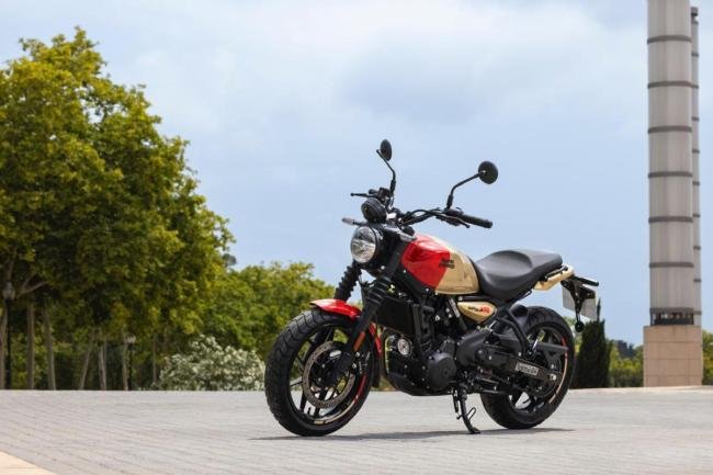 Royal-Enfield-GRR-450-3